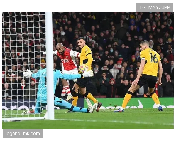 伯恩茅斯斩获赛季首胜，状态回暖彰显强劲实力