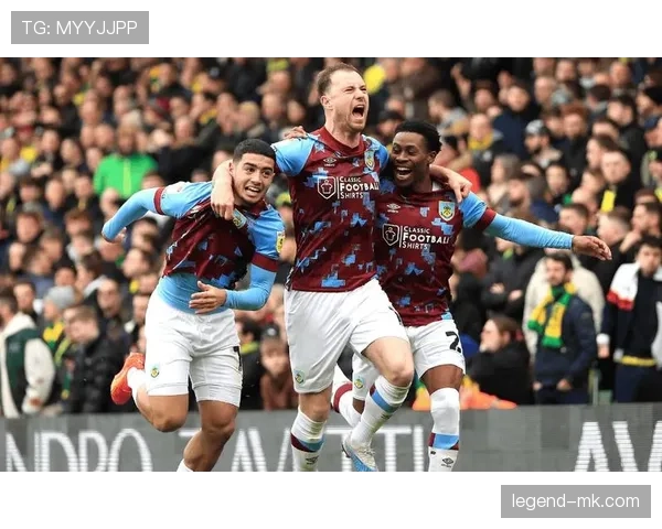 伯恩利新星阿尔克莱尔首战英超表现稳健，助球队力克对手全取三分