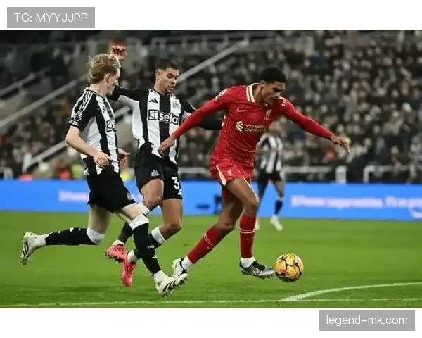 五大联赛球星集结状态回暖,豪门对决揭示本赛季冠军争夺战新趋势 五大联赛球星集结状态回暖,豪门对决揭示本赛季冠军争夺战新趋势